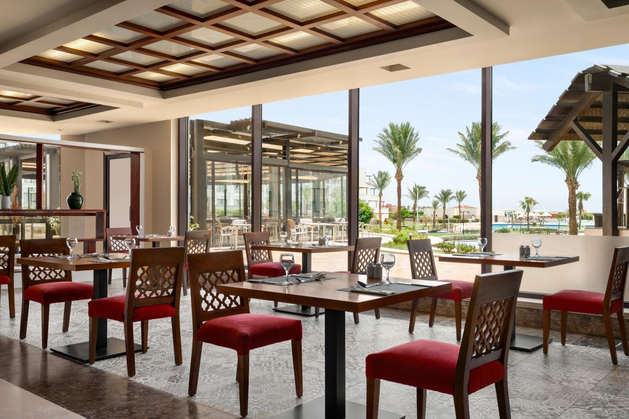 Movenpick Waterpark Resort & Spa Soma Bay Esterno foto
